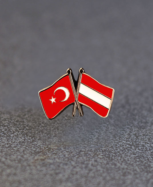 Türkiye-Avusturya Yaka Rozeti